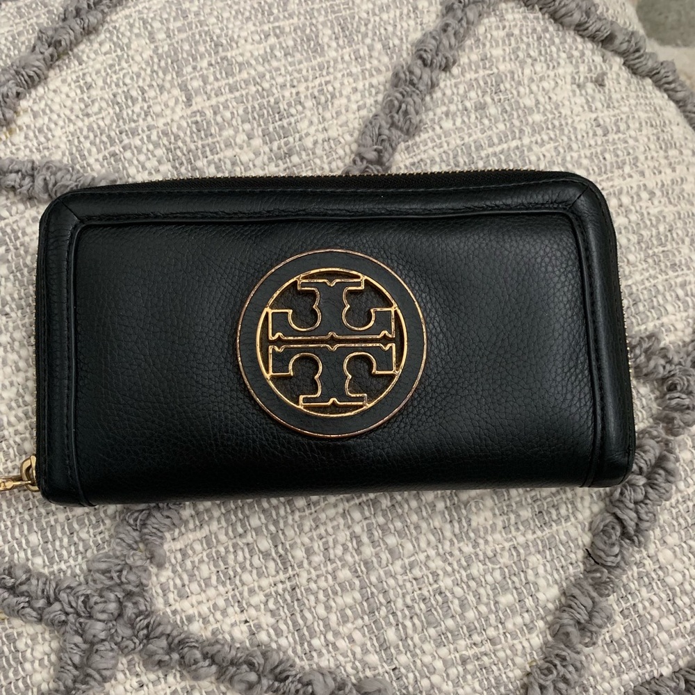 Tori Burch Wallet
